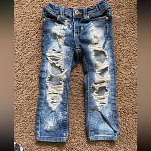 Cute ripped jeans size 2T